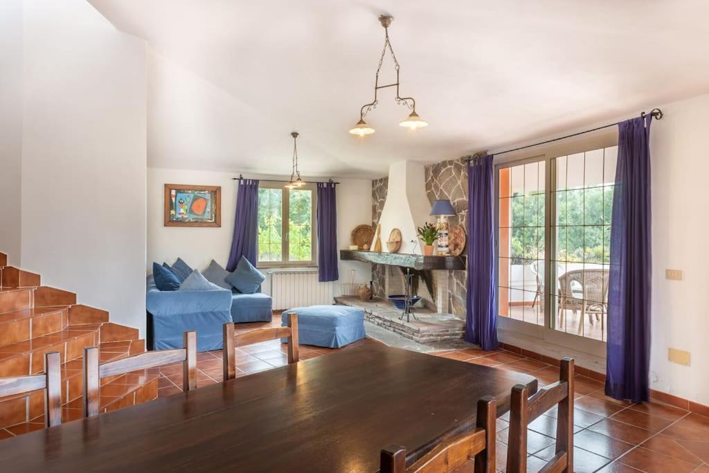 Villa Vacanze Bosa Magomadas Exteriör bild
